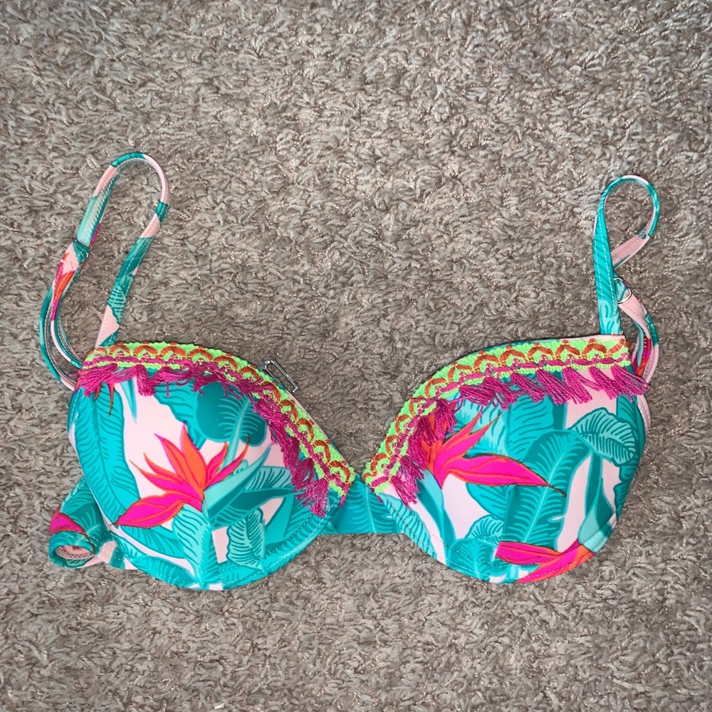 Bikini top